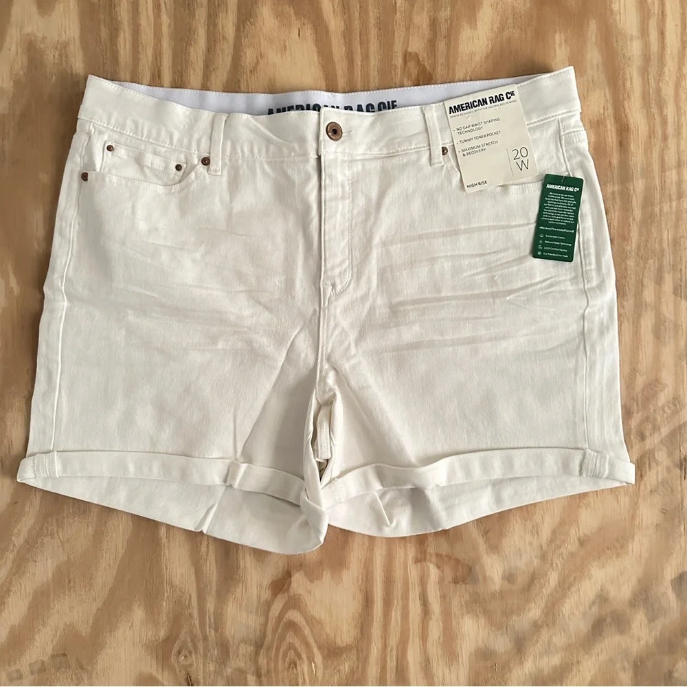 American Rag Women's High Rise White Shorts